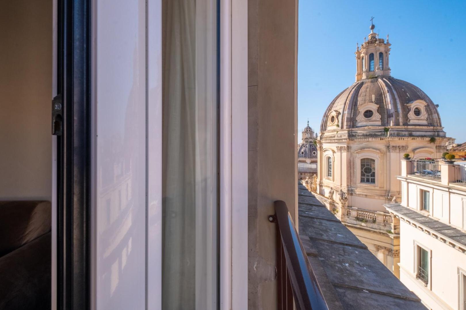 Elegant And Luxury Apartment @Altare Della Patria Rome Extérieur photo